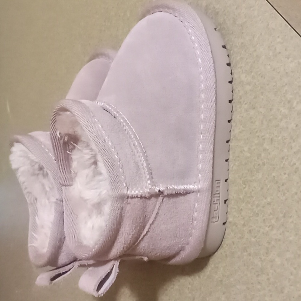 Pink toddler boots